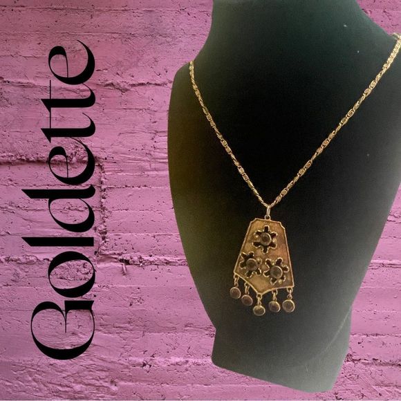 Goldette Jewelry - • Goldette Vintage Necklace •